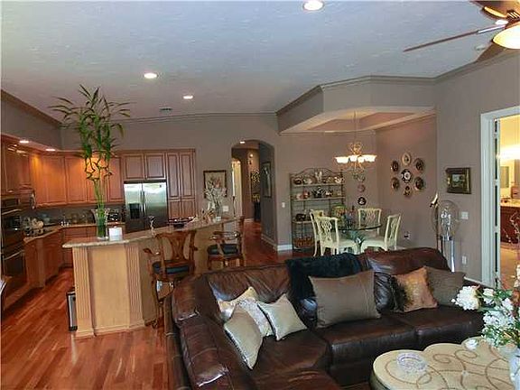 5th image of 7654 Old Thyme Ct #13D