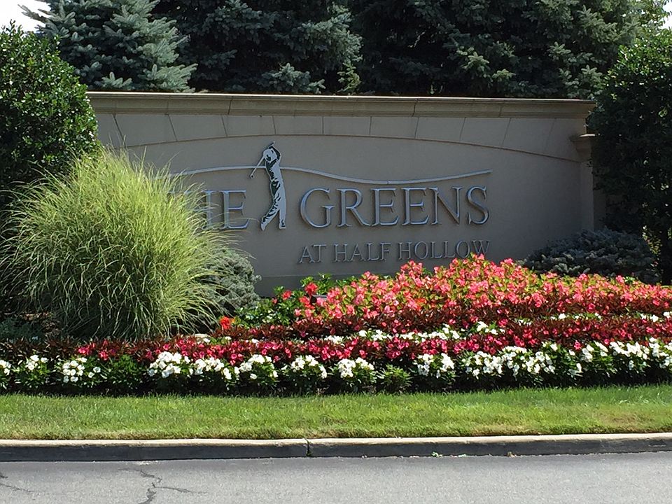 The Greens at Half Hollow