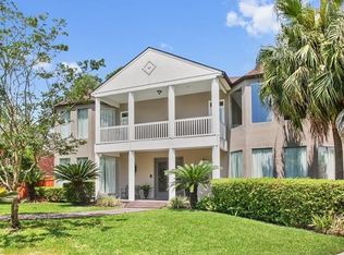 24 Shady Oak Ln, River Ridge, LA 70123