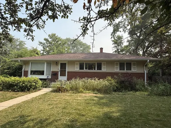 5788 N Milwaukee River PARKWAY, Glendale, WI 53209