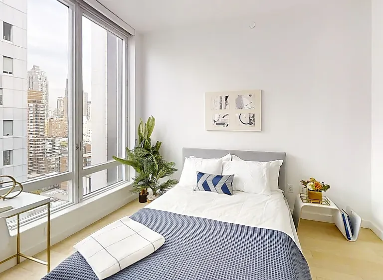 525 W 52nd St #20EN — Photo 5