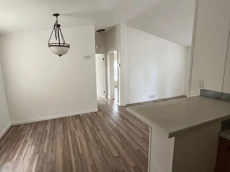 150 Venus Cir — Photo 12