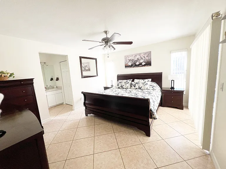 2727 Cherokee St — Photo 22
