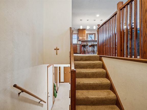 3rd image of 227 Sussex Dr NE