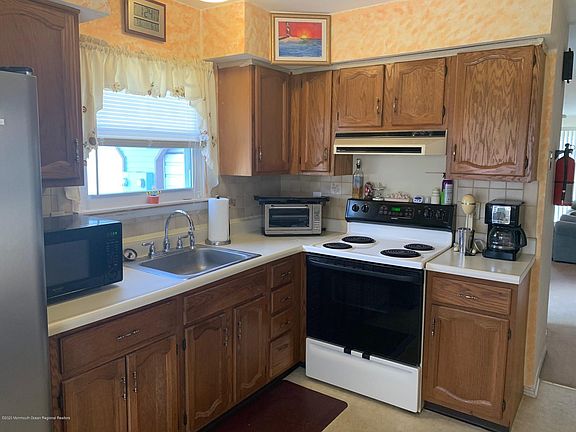 5th image of 4B Hawthorne St #64