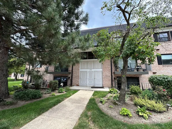 3325 Kirchoff Rd APT 3A, Rolling Meadows, IL 60008
