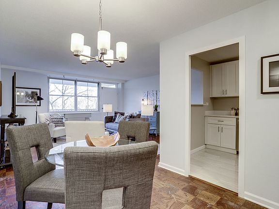 3rd image of 2030 N Adams St APT 704