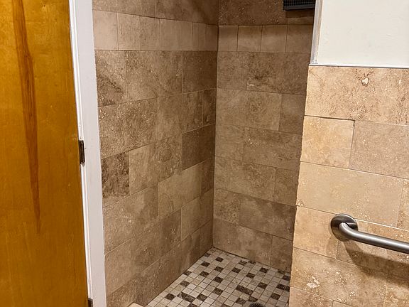 4th image of 2835 W Girard Ave APT 1B
