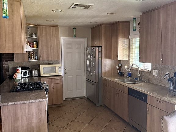 3rd image of 5735 Rachel Ln