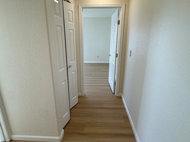 472 Bryan Ave — Photo 41