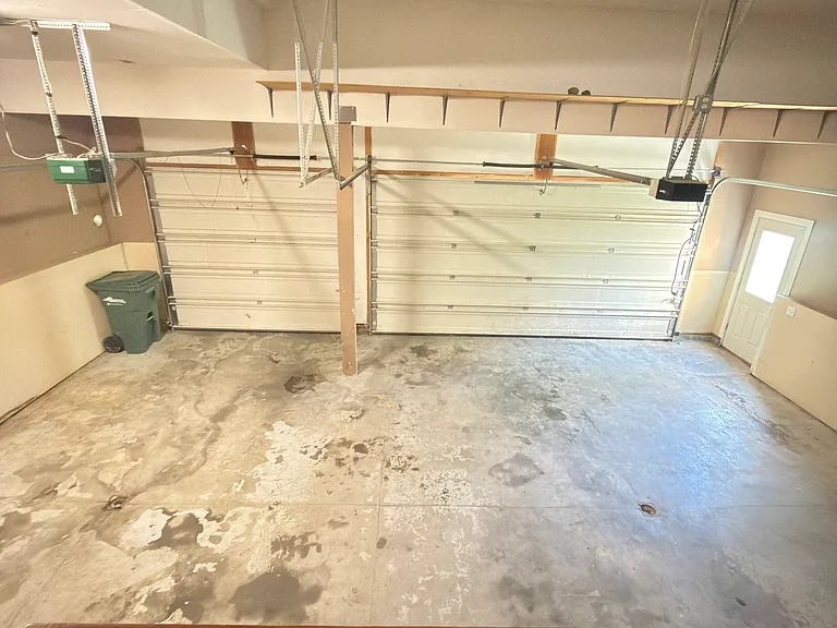 15913 Bridgeview Dr — Photo 27