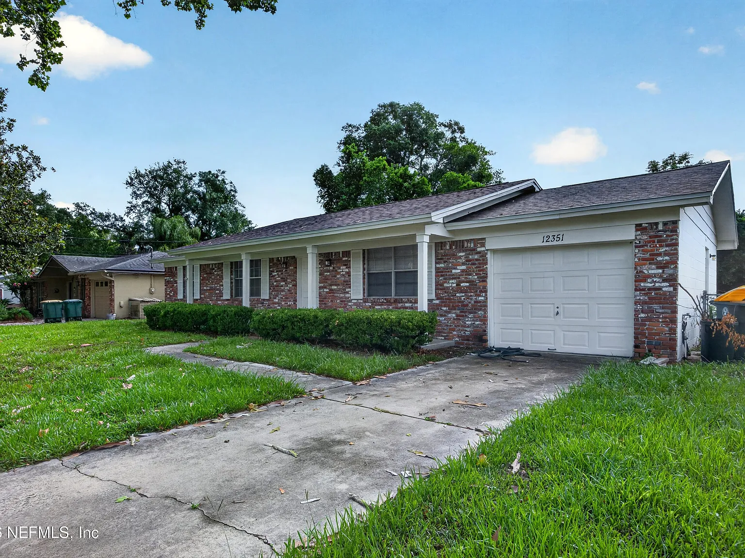3 bed, 2.0 bath, 1212 sqft, $1,930 — Photo 3