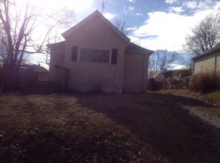 3021 Fernwood Ave, Alton, IL 62002