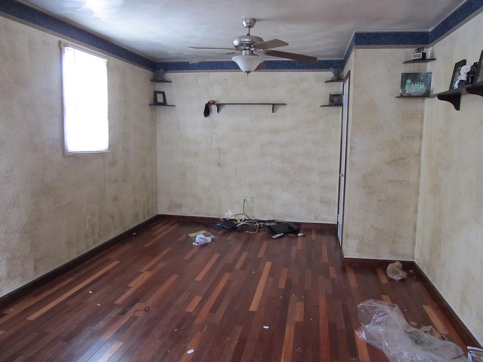 1st image of 68254 Meadow Ave