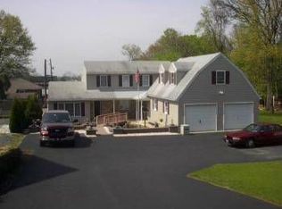 371 Fairview St, Emmaus, PA 18049