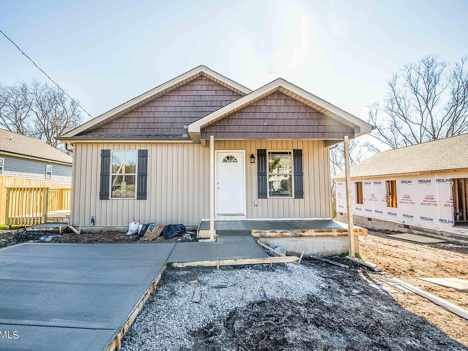 2nd image of 917 Loy St Lot 13
