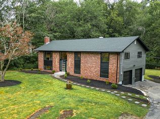 61 Wild Rose Dr, Andover, MA 01810