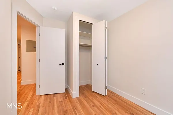 Rented by MNS | media 32