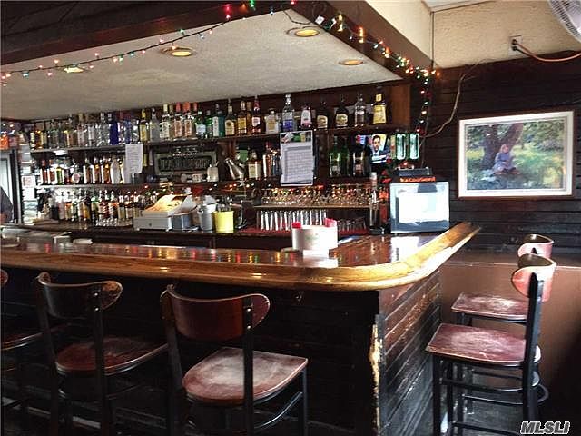 1st image of 432 Smithtown Blvd