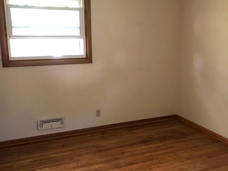 1753 Bowie Dr — Photo 7