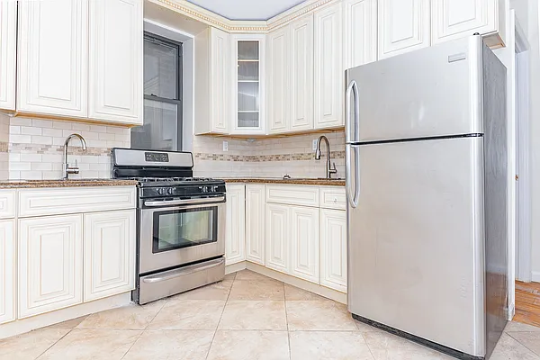 Rented by MySpaceNYC | media 1