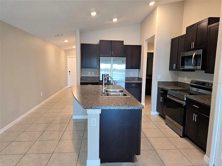 838 Olive Conch St — Photo 8