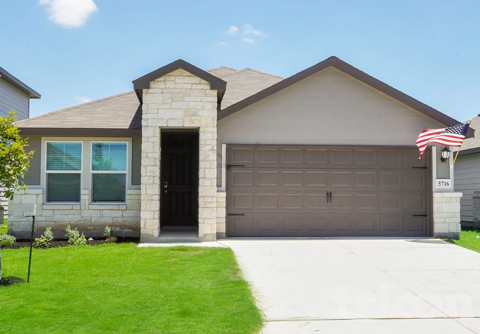 5716 Jayden Pass Saint Hedwig TX — Photo 1