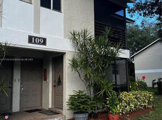 109 Gardens Dr APT 204, Pompano Beach, FL 33069