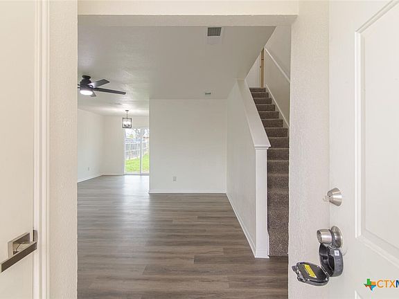 4th image of 2502 Skyline Dr