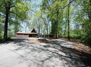 748 Paradise Ln, O'Fallon, MO 63366