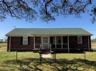 701 Morrison Rd, Maxton, NC 28364