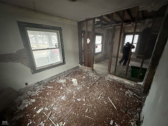 4th image of 1411 Ohio Ave
