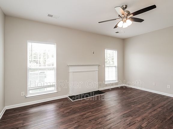 4th image of 8511 Four Sisters Ln