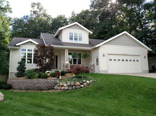 3201 Sandy Cove Ct, Muskegon, MI 49441