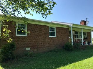 6598 Hunt Rd, Pleasant Garden, NC 27313