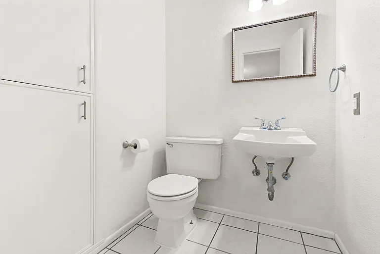 1376 Poppy Ln — Photo 24