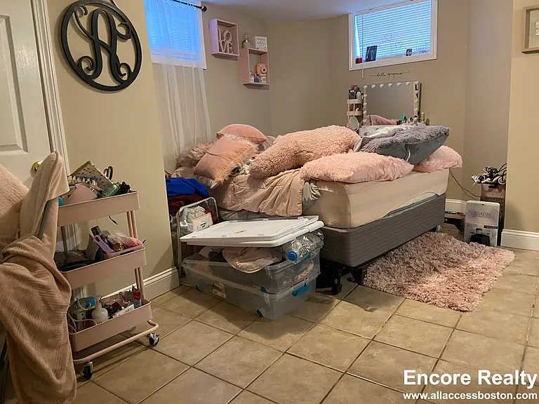 7 Sunset St #3 — Photo 10
