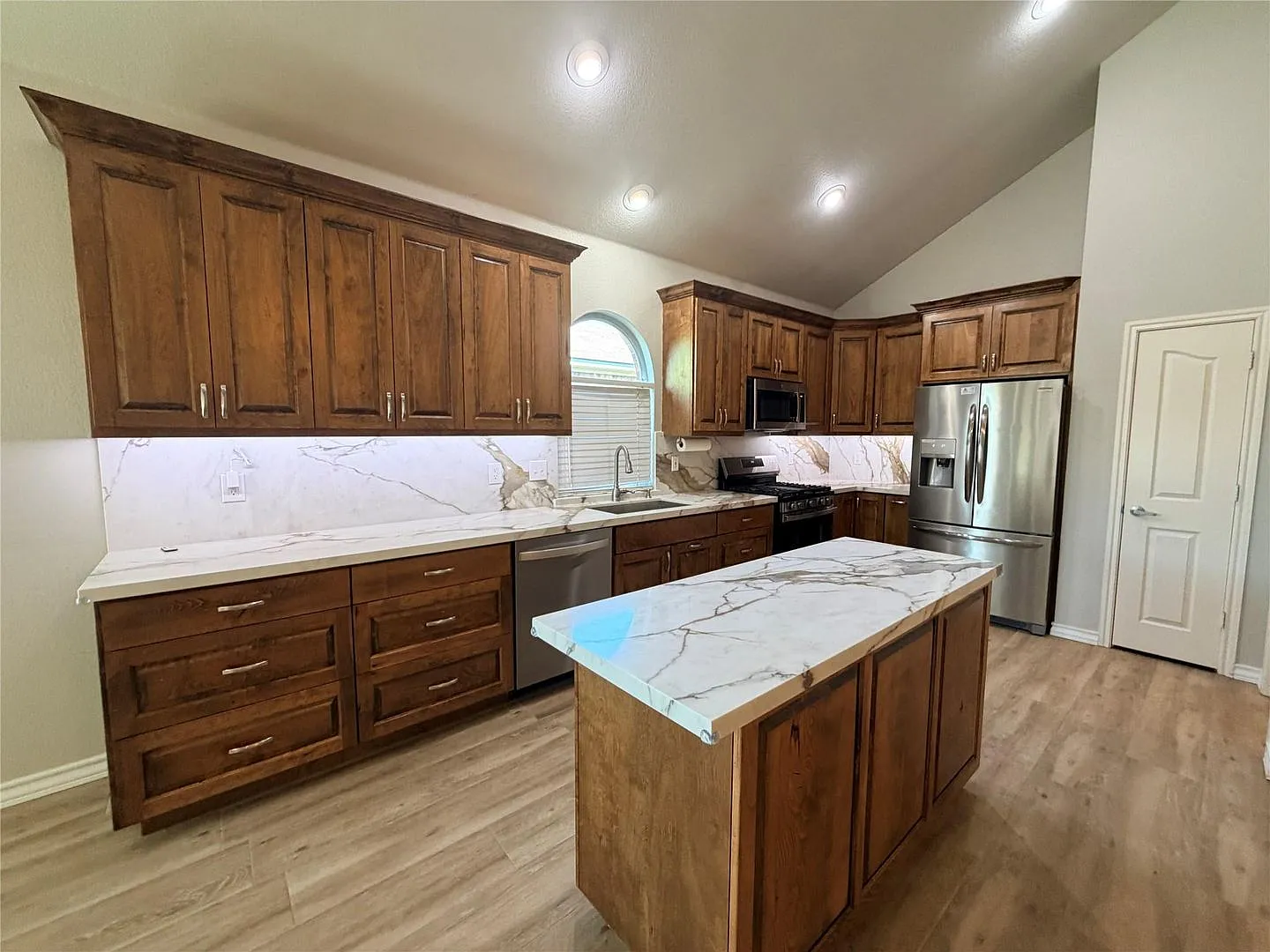 12917 Farmington Drive, Fort Worth, Texas 76244 — Photo 4