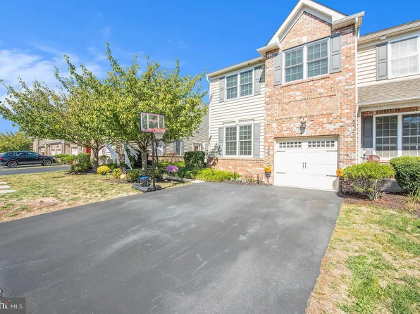 911 Caralea Dr, East Norriton, PA 19403