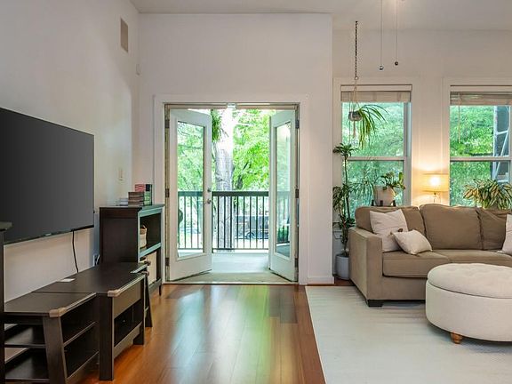 3rd image of 870 Inman Village Pkwy NE APT 201