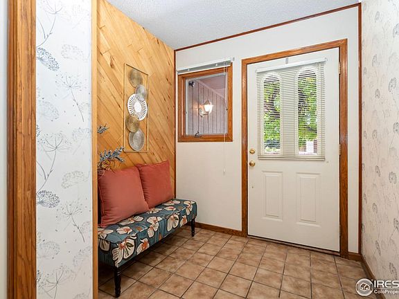 3rd image of 1942 Lakewood Dr