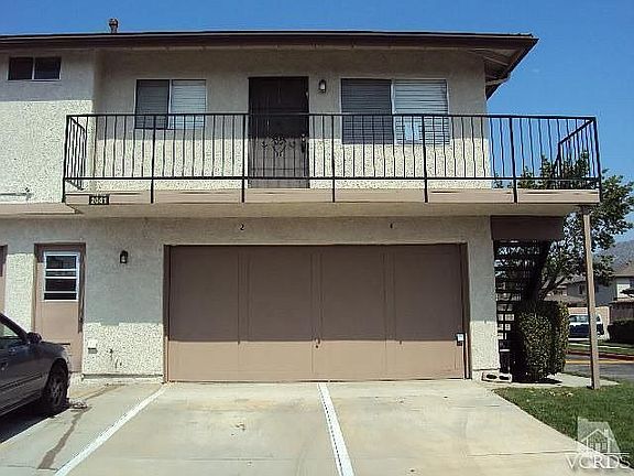 5th image of 2041 N Calle La Sombra Unit 4
