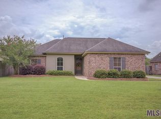 39048 S Angelle Ct, Gonzales, LA 70737