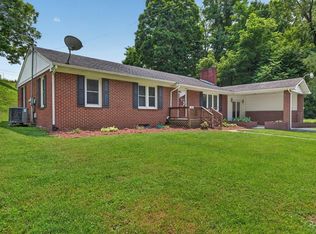 1096 Greer Ave, Marion, VA 24354