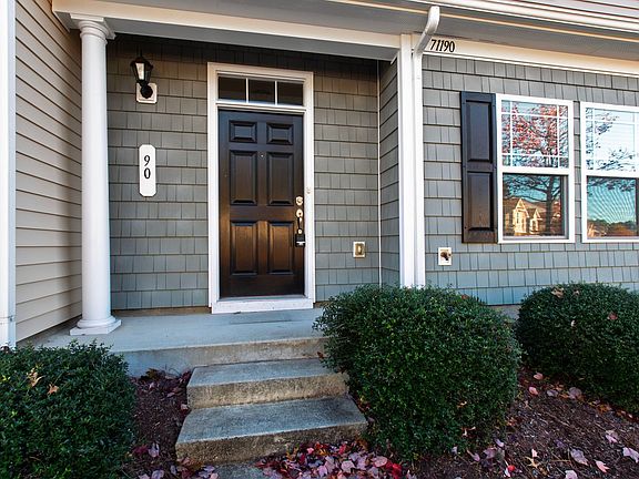 2nd image of 711 Keystone Park Dr Unit 90
