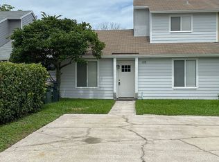 618 Aquatic Dr, Atlantic Beach, FL 32233