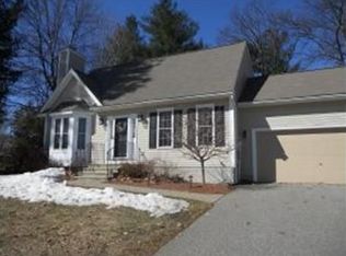 5 Englewood Dr, Merrimack, NH 03054