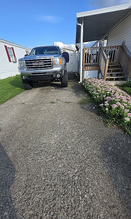 1st image of 678 Robinson Rd SE
