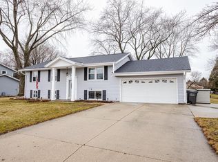 1442 North Lapham STREET, Oconomowoc, WI 53066