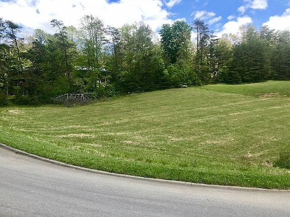 4th image of 1 Boxwood Ln Lot 1
